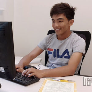 Meet your Posher, Ali